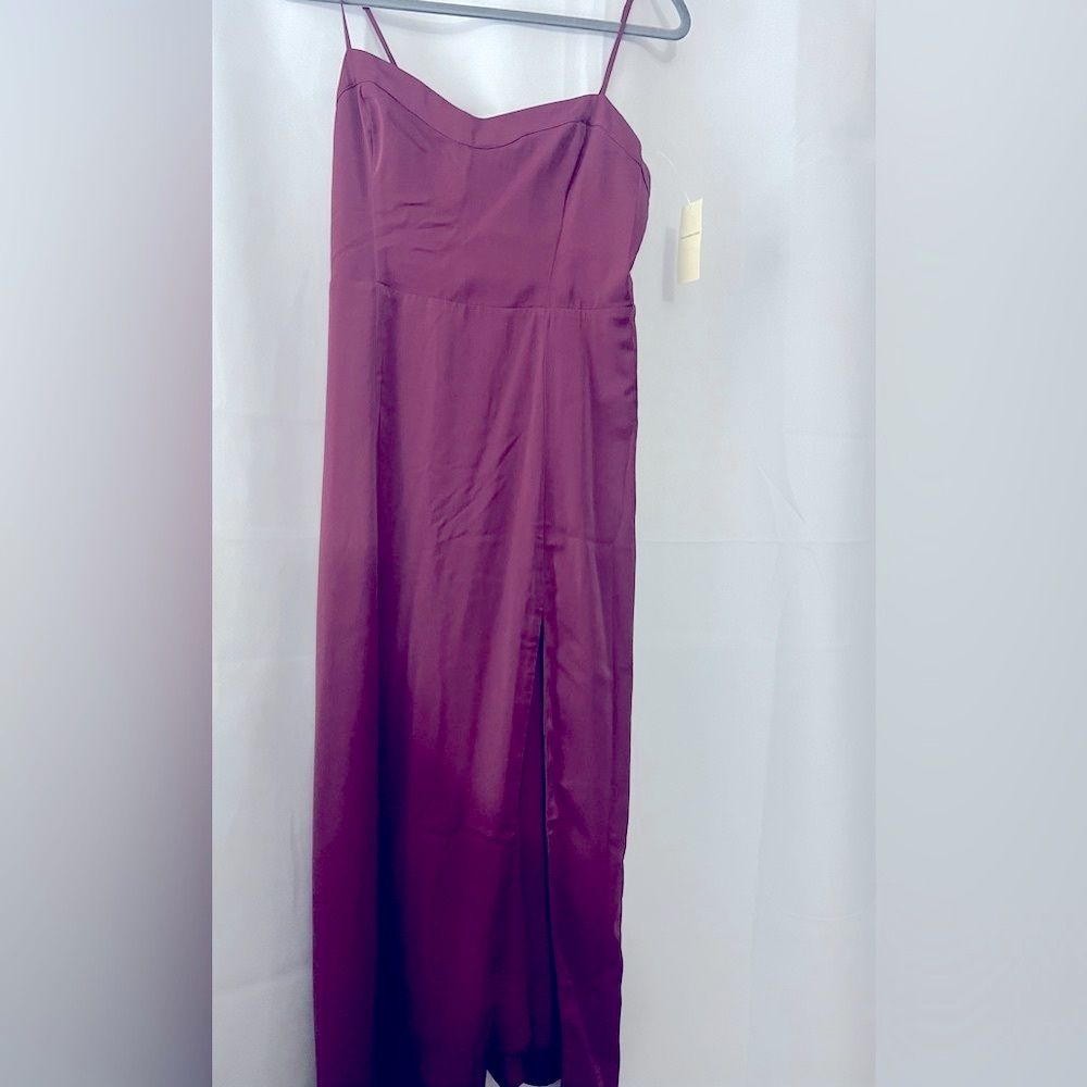Abercrombie plum/purple dress size medium, great fit, side slit, flattering, nwt